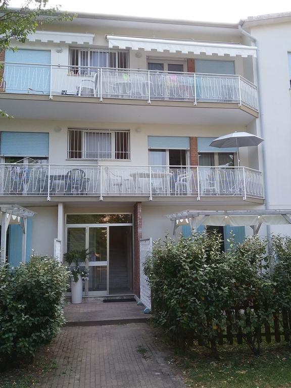 Casa Marialuigia - Appartamenti Solo Per Famiglie ลิโดดิเยโซโล ภายนอก รูปภาพ