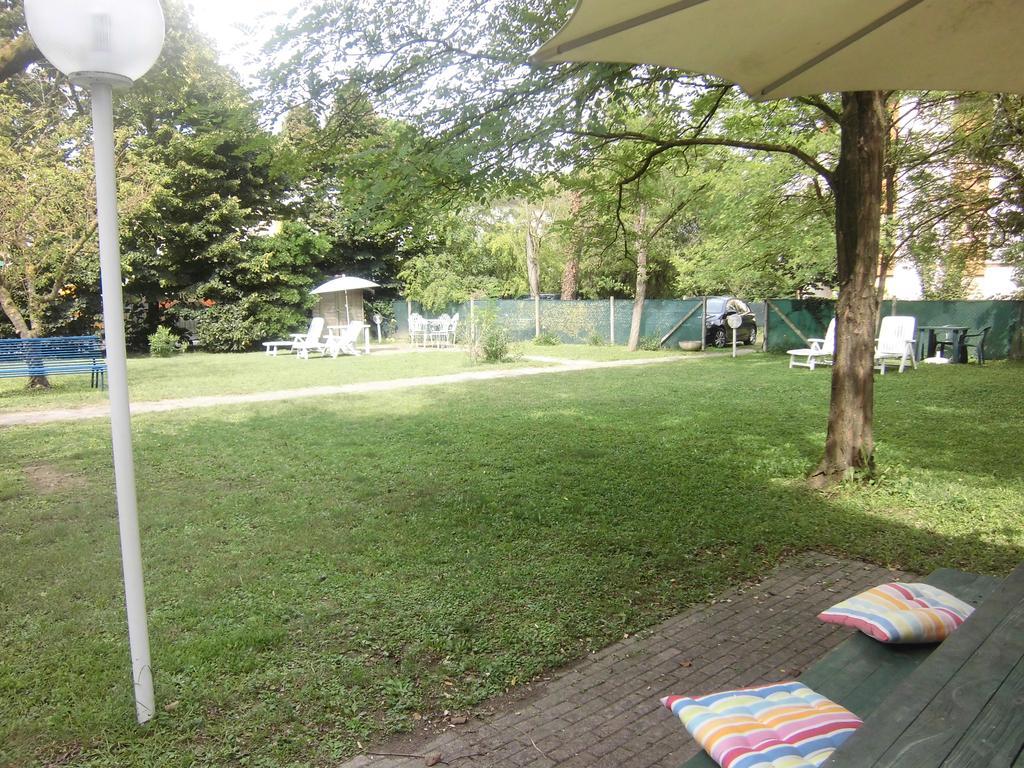 Casa Marialuigia - Appartamenti Solo Per Famiglie ลิโดดิเยโซโล ภายนอก รูปภาพ